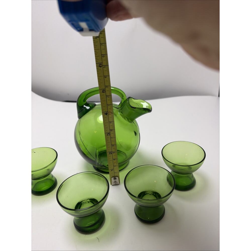 RARE Cambridge Green Small 5”Decanter & 4 Flat 1 OZ Cordials SUPERB! - Picture 9 of 10